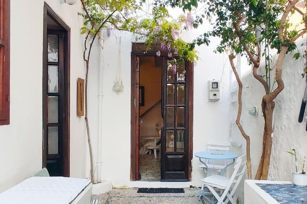 Rhodes City Town House With Rooftop Jacuzzi מראה חיצוני תמונה