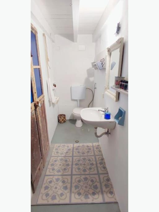 Rhodes City Town House With Rooftop Jacuzzi מראה חיצוני תמונה